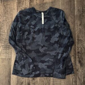 Lululemon Fleece Lined Long Sleeve - Navy Camouflage - Size 16